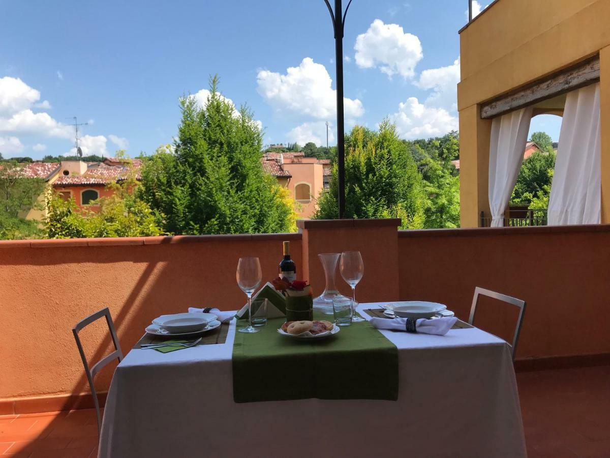 Resort Borgo Del Torchio Manerba del Garda Zewnętrze zdjęcie