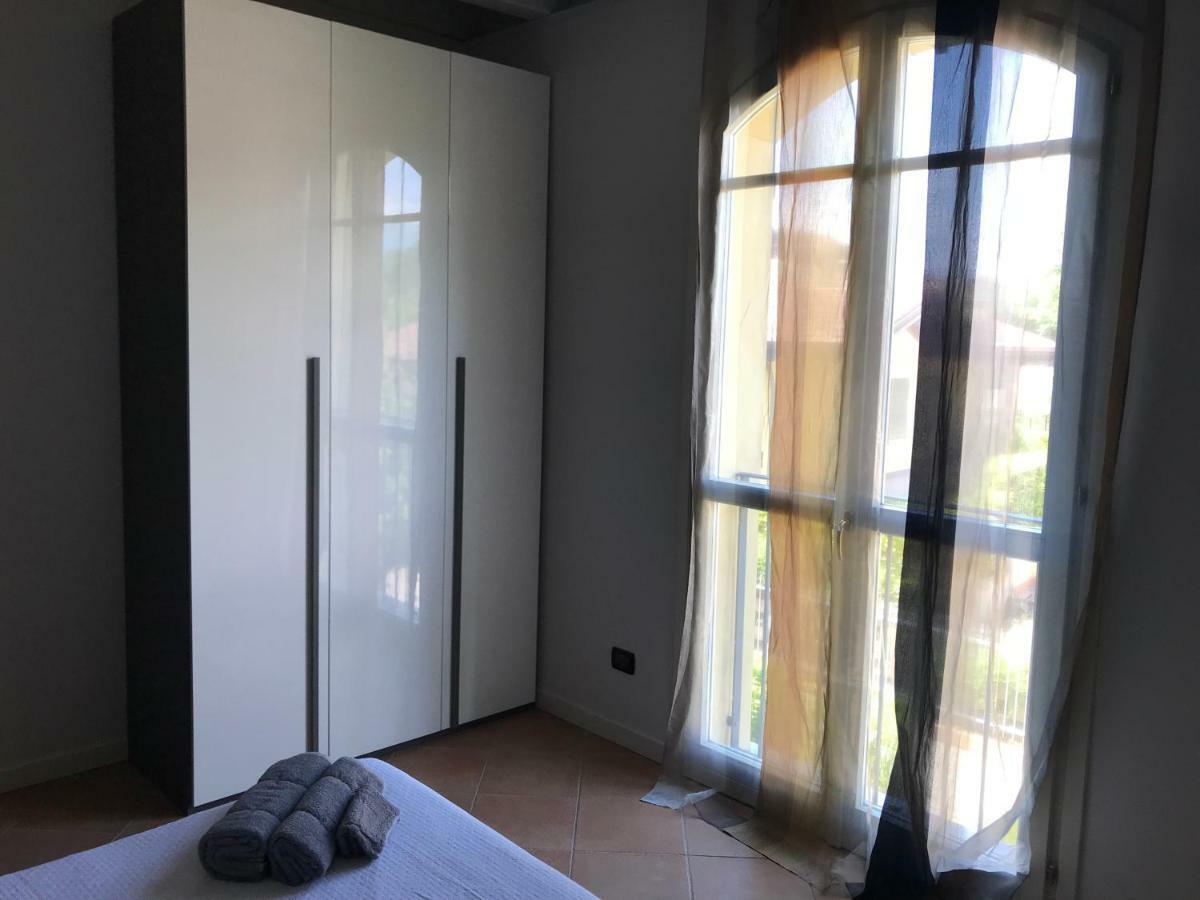 Resort Borgo Del Torchio Manerba del Garda Zewnętrze zdjęcie