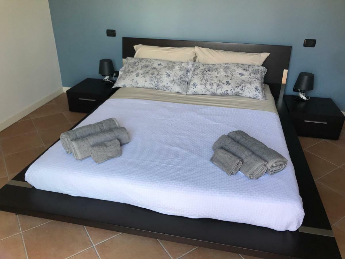 Resort Borgo Del Torchio Manerba del Garda Zewnętrze zdjęcie